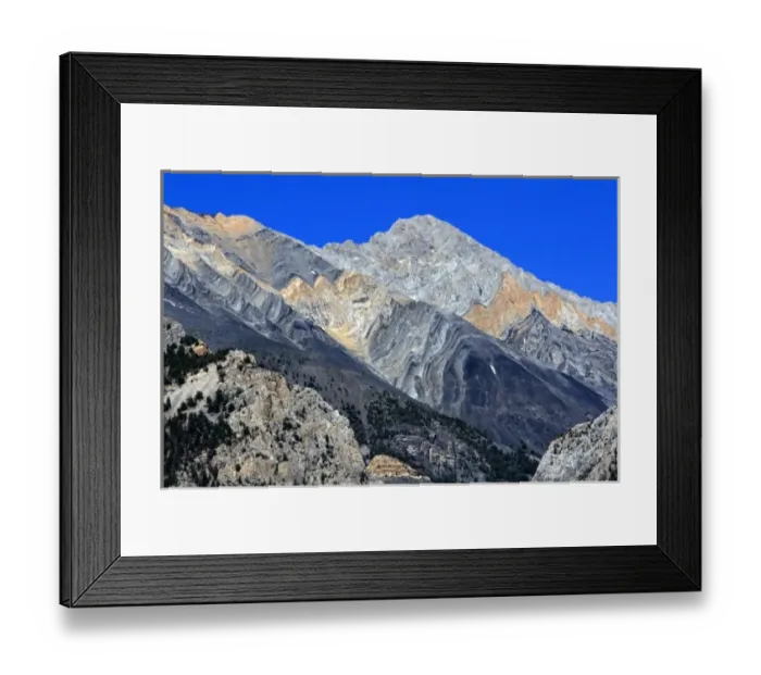 Framed Print : Borah Peak (also known as Mount Borah) is the highest mountain in Idaho Framed Print : Borah Peak (also known as Mount Borah) is the highest mountain in Idaho