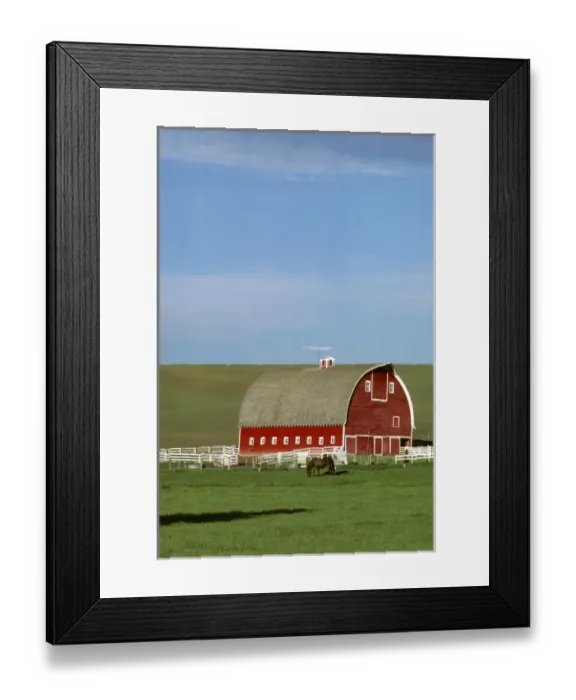 Framed Print : Red barn on a farm in Northern Idaho near Moscow Framed Print : Red barn on a farm in Northern Idaho near Moscow