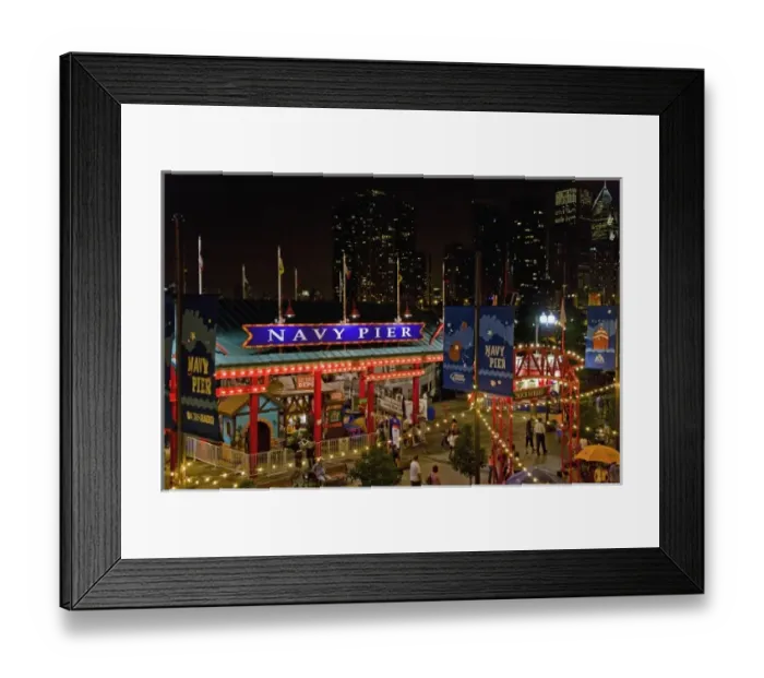 Framed Print : Viewing the Navy Pier in Chicago Framed Print : Viewing the Navy Pier in Chicago