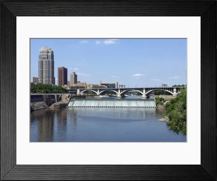 Framed Print : Saint Anthony Falls, Mississippi River, Saint Paul, Minnesota, United States of America Framed Print : Saint Anthony Falls, Mississippi River, Saint Paul, Minnesota, United States of America