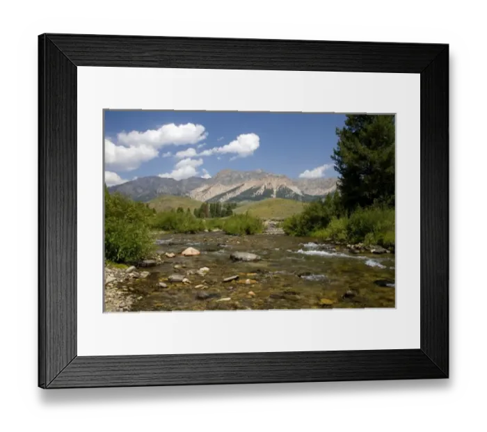 Framed Print : The Big Wood River and the Pioneer Mountains near Sun Valley, Idaho, USA Framed Print : The Big Wood River and the Pioneer Mountains near Sun Valley, Idaho, USA