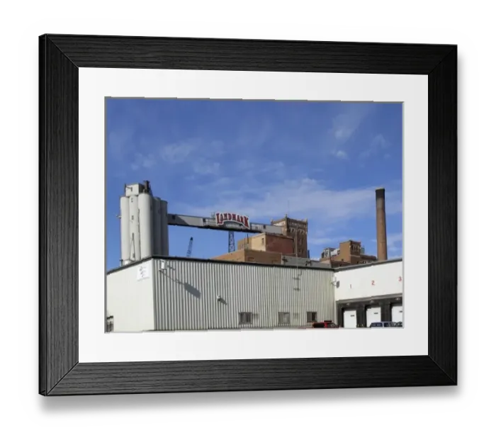 Framed Print : Landmark (Schmidt) Brewery