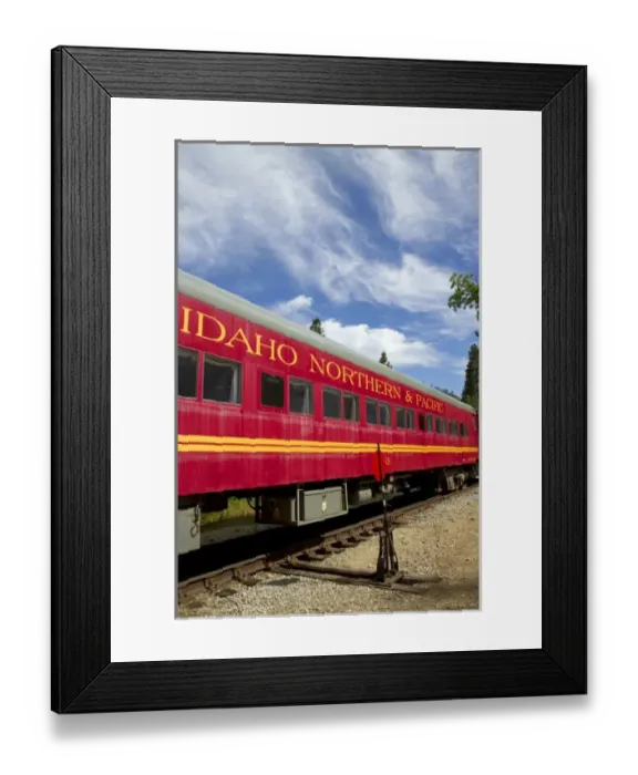Framed Print : The Thunder Mountain Line scenic tourist train traveling along the Payette River Framed Print : The Thunder Mountain Line scenic tourist train traveling along the Payette River