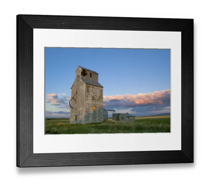 Framed Print : The old granary elevator at Ross fork near Lewistown Montana