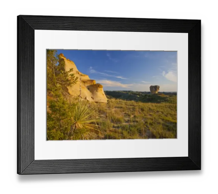 Framed Print : The Yellowstone River Breaks near Sidney, Montana, USA