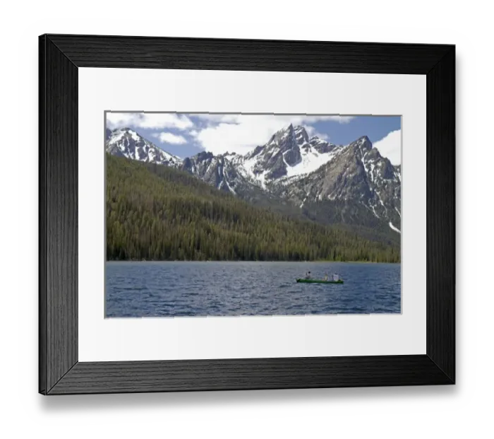 Framed Print : Canoeing on Stanley Lake in the Sawtooth Mountain Range near Stanley, Idaho, USA Framed Print : Canoeing on Stanley Lake in the Sawtooth Mountain Range near Stanley, Idaho, USA