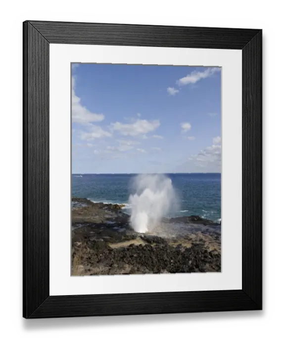 Framed Print : Pacific Ocean, Hawaii, Kauai, USA. The Spouting Horn at Spouting Horn Beach Park Framed Print : Pacific Ocean, Hawaii, Kauai, USA. The Spouting Horn at Spouting Horn Beach Park