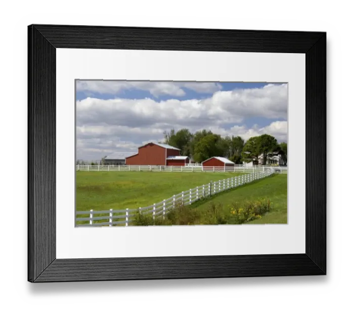 Framed Print : A red barn and farm in Pamona, Kansas