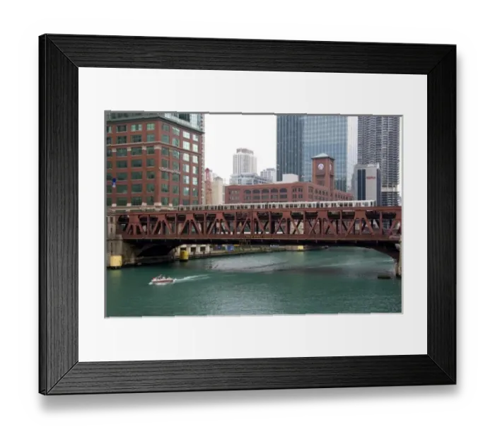 Framed Print : Wells Street Bridge over the Chicago River in Chicago, Illinois Framed Print : Wells Street Bridge over the Chicago River in Chicago, Illinois