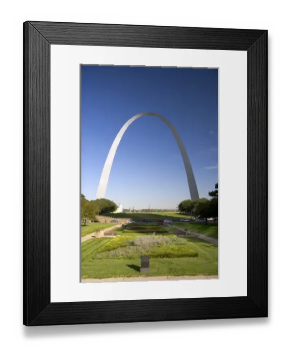 Framed Print : The Gateway Arch in St. Louis, Missouri Framed Print : The Gateway Arch in St. Louis, Missouri