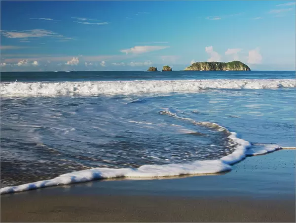 Beach with islands, Manuel Antonio, Central Pacific Coast, Costa Rica, Central America