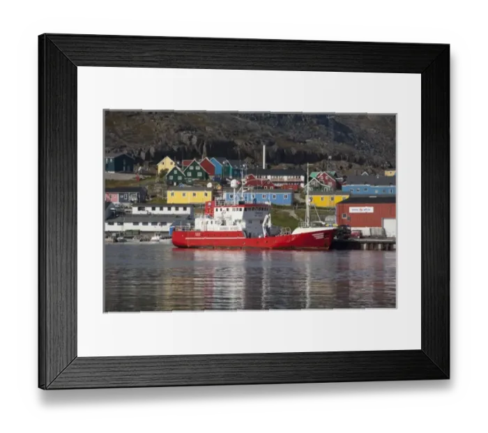 Framed Print : Greenland, Qaqortoq. South Greenlands largest town with almost 3, 000 inhabitants