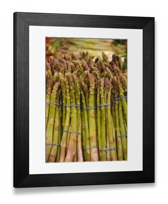 Framed Print : Lifestyle. Bundles of Asparagus