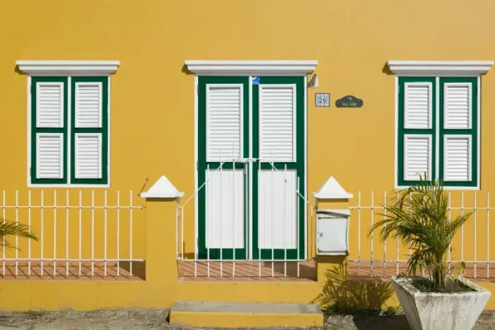 Framed Print : ABC Islands - BONAIRE - Kralendijk: Yellow House / Waterfront Framed Print : ABC Islands - BONAIRE - Kralendijk: Yellow House / Waterfront