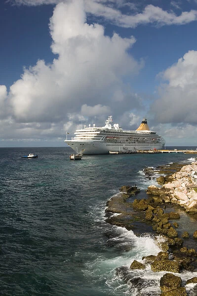 ABC Islands - CURACAO - Willemstad: Cruise ship docked at Fort Riffart Cruise Terminal  / 