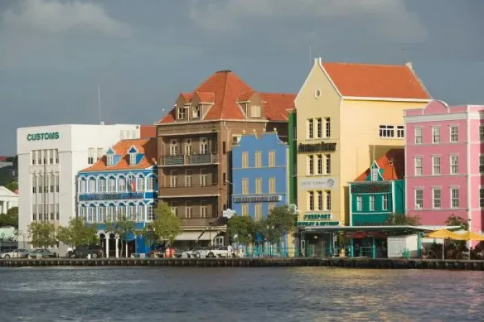 Framed Print : ABC Islands, CURACAO, Willemstad: Harborfront Buildings of Punda Framed Print : ABC Islands, CURACAO, Willemstad: Harborfront Buildings of Punda