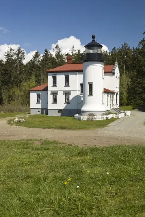 Framed Print : Admiralty Lighthouse and Ft. Warden on Whidby Island, WA Framed Print : Admiralty Lighthouse and Ft. Warden on Whidby Island, WA
