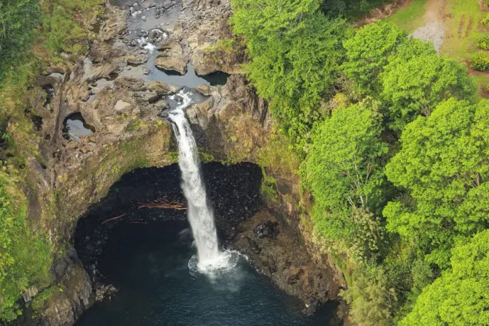 Framed Print : Aerial Helicopter Tour from Hilo to Pu u O o Vent and Crater area, Big Island Framed Print : Aerial Helicopter Tour from Hilo to Pu u O o Vent and Crater area, Big Island