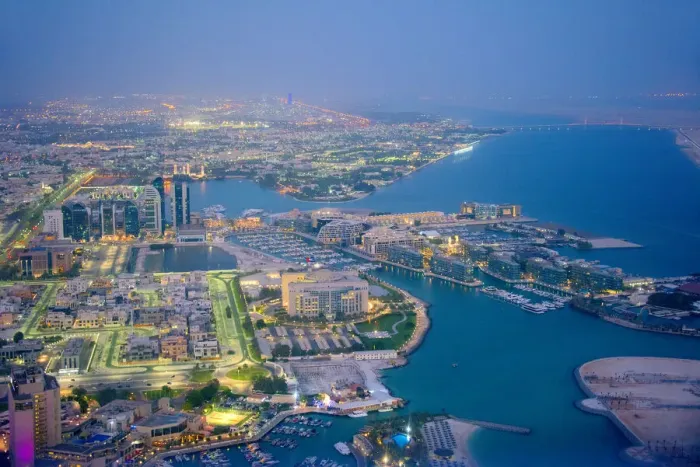 Framed Print : Aerial view of marina, Abu Dhabi, United Arab Emirates Framed Print : Aerial view of marina, Abu Dhabi, United Arab Emirates