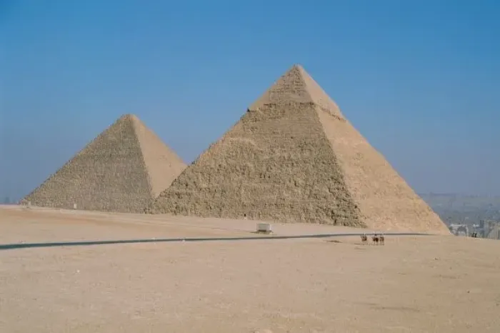 Framed Print : Africa - Egypt - Cairo - Great Pyramids of Giza, pyramid of Khufu (aka Cheops), Cairo Framed Print : Africa - Egypt - Cairo - Great Pyramids of Giza, pyramid of Khufu (aka Cheops), Cairo