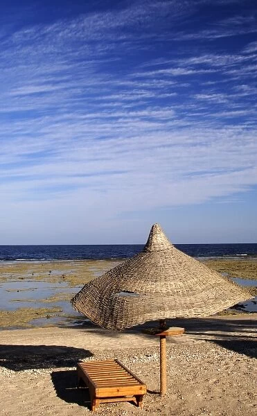Africa, Egypt, Marsa Alam, Red Sea, lounge and umbrella on beach