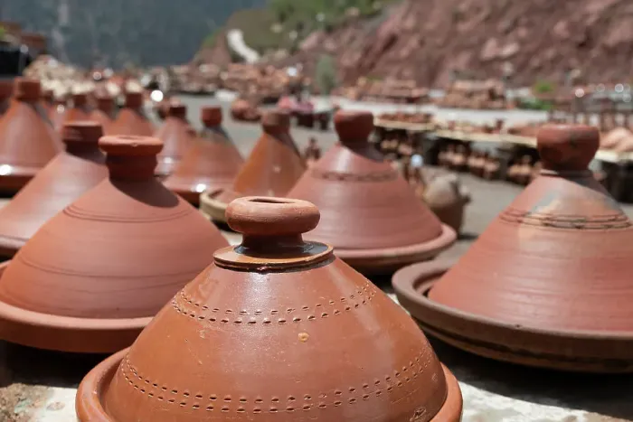 Framed Print : Africa, Morocco. Close-up of tajine pottery used for cooking. ©Bill Young  /  Jaynes Gallery  /  DanitaDelimont.com