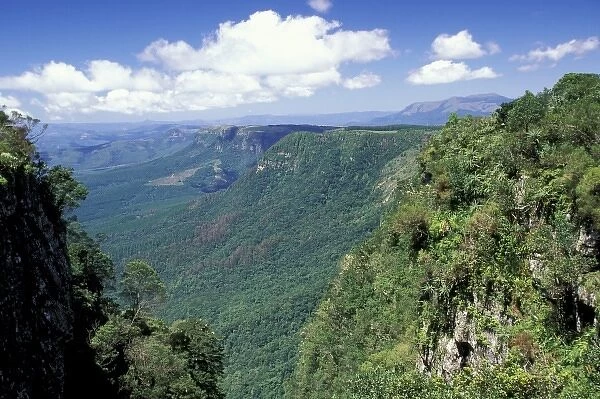Africa, South Africa, Mpumalanga, Klein Drakensberg area, Blyde River Canyon. View