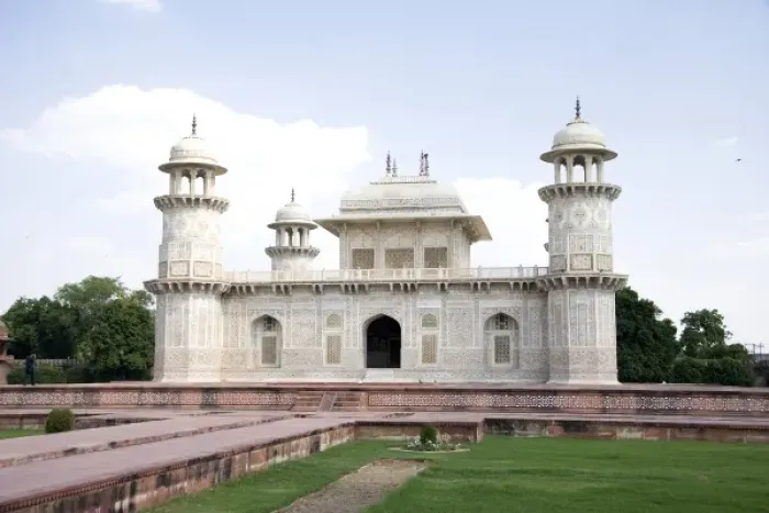Framed Print : Agra, India. The tomb of Itimad-ud-daulah. Also known as the Baby Taj due to its Framed Print : Agra, India. The tomb of Itimad-ud-daulah. Also known as the Baby Taj due to its
