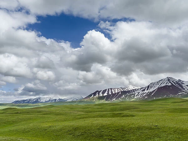 Alaj Valley in front of the Trans-Alay mountain range in the Pamir Mountains