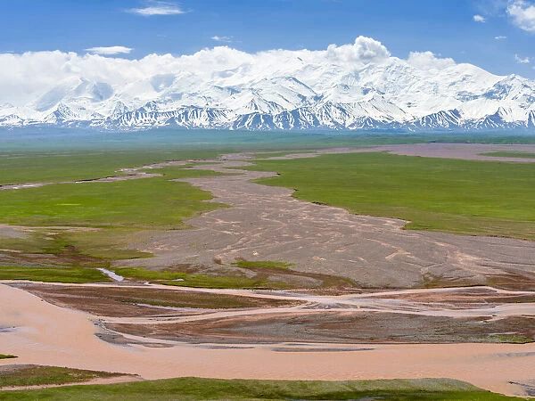 Alay Valley and the Trans-Alay Range in the Pamir Mountains. Central Asia, Kyrgyzstan