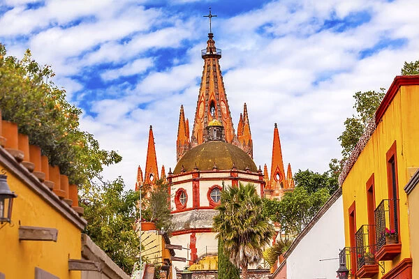 Aldama Street Parroquia Archangel church Dome Steeple San Miguel de Allende, Mexico