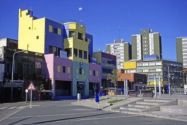 Americas, Latin America, Argentina, Buenos Aires, La Boca. Colorful street scene