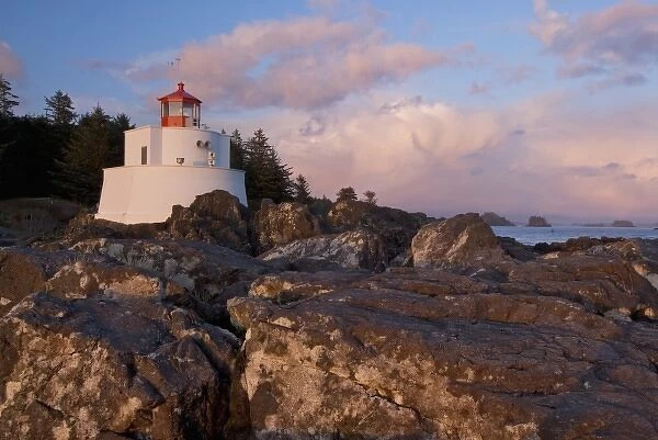 Amphitrite Lighthouse, Wild Pacific Trail, Ucluelet, Vancouver Island, British Columbia