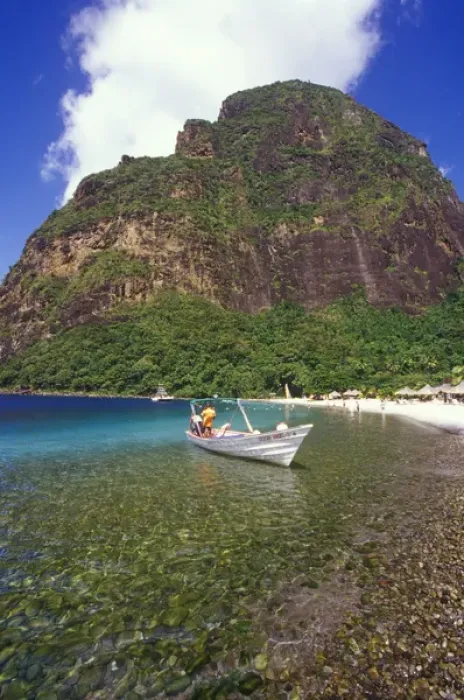 Framed Print : Anse l Ivrogne and Gros Piton, Souffriere, St Lucia, Caribbean Framed Print : Anse l Ivrogne and Gros Piton, Souffriere, St Lucia, Caribbean