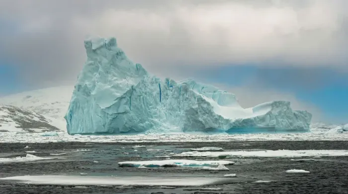 Framed Print : Antarctic iceberg Framed Print : Antarctic iceberg