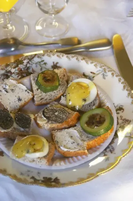 Framed Print : Appetizers made with truffles: small pieces of bread with truffles butter, slices Framed Print : Appetizers made with truffles: small pieces of bread with truffles butter, slices