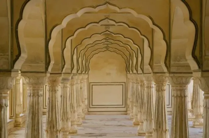 Framed Print : Arched walkway with columns inside Amber Palace, Jaipur, Rajasthan, India Framed Print : Arched walkway with columns inside Amber Palace, Jaipur, Rajasthan, India