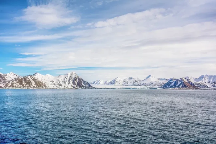 Framed Print : Arctic Ocean, Svalbard Islands. Landscape view of glacier among icy islands in the Svalbard Archipelago