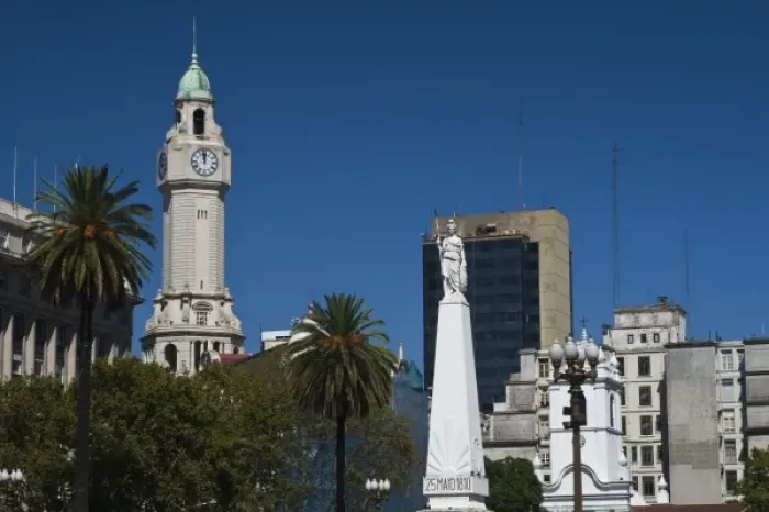 Framed Print : Argentina, Buenos Aires. Plaza de Mayo Framed Print : Argentina, Buenos Aires. Plaza de Mayo