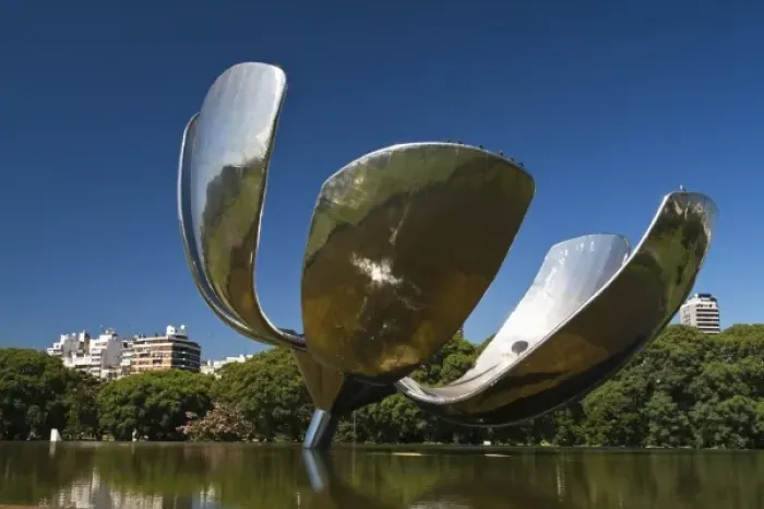 Framed Print : Argentina, Buenos Aires. Recoleta, Floralis Generica by Edouardo Catalano, giant flower sculpture Framed Print : Argentina, Buenos Aires. Recoleta, Floralis Generica by Edouardo Catalano, giant flower sculpture