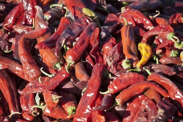 Argentina, Salta, Cafayate, how to dry chili
