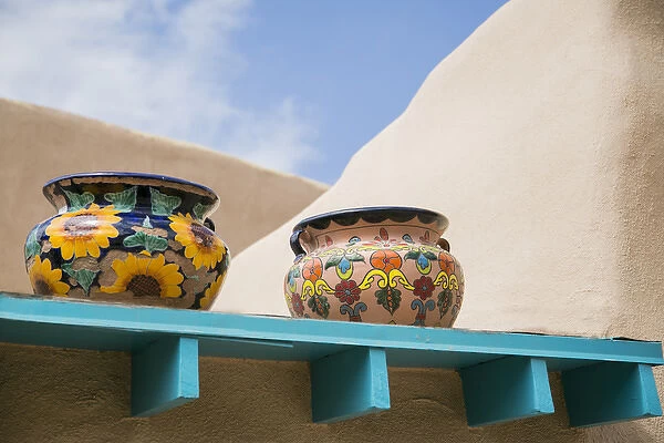 Artistic pottery decor, Taos, New Mexico, USA