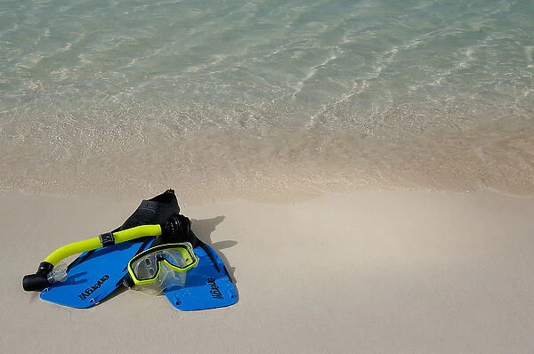 01. Aruba, Renaissance Island, blue snorkeling fins and mask