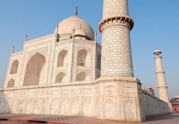 Asia, India, Uttar Pradesh, Agra. The Taj Mahal. A UNESCO World Heritage Site