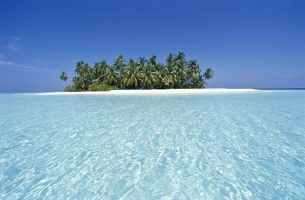 ASIA, Maldives, Ari Atoll, Uninhabited Tropical Island