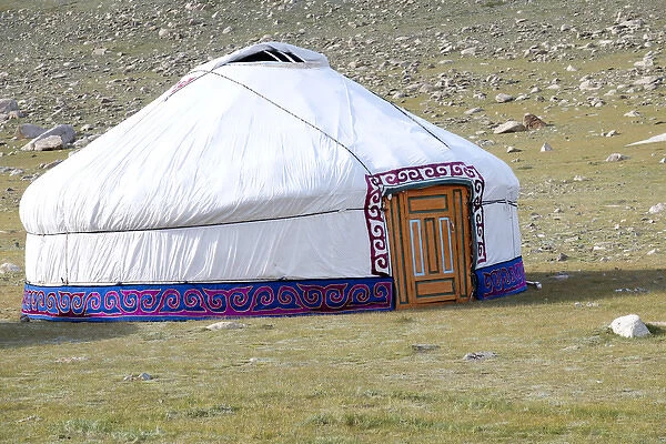 Asia, Mongolia, Western Mongolia, Khovd Province, Gashuun Suhayt. felt-lines, Nomad Gers (Yurts)