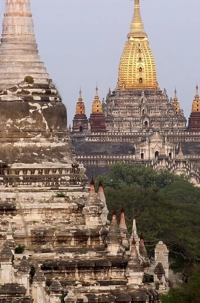 Asia, Myanmar, Bagan, Ananda temple at sunset