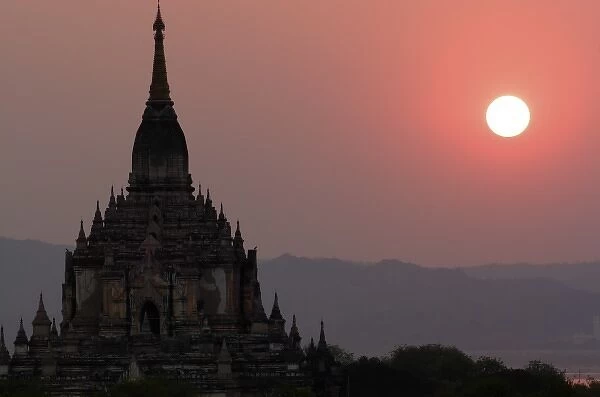 Asia, Myanmar, Bagan, Gawdapalin temple at sunset