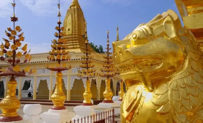 Framed Print : Asia, Myanmar (Burma), Bagan (Pagan). The Shwe Zigon Pagoda complex in Bagan Framed Print : Asia, Myanmar (Burma), Bagan (Pagan). The Shwe Zigon Pagoda complex in Bagan