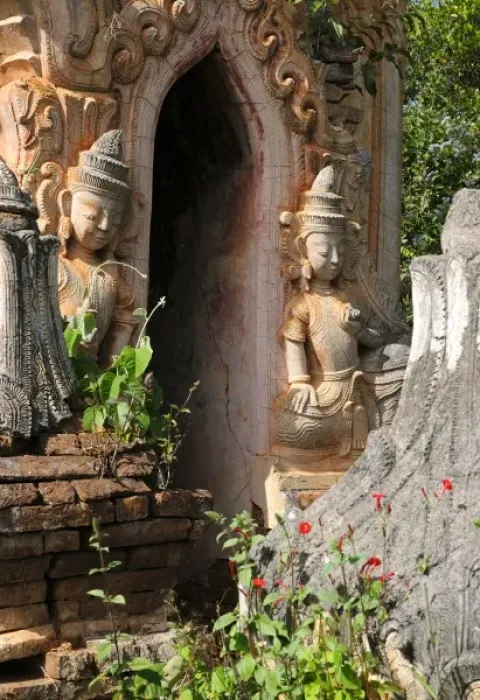 Framed Print : Asia, Myanmar (Burma), Lake Inle. Buddhist stupa ruins at In Dein near Lake Inle